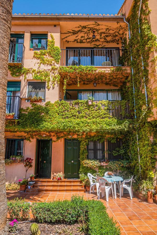 Tuguest Alhacaba Apartment - Free Parking Granada Exterior photo